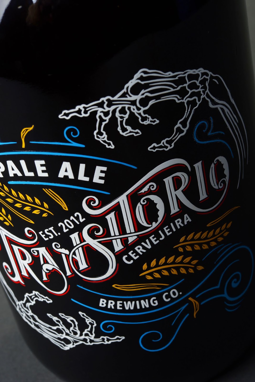 西安淡啤酒包装设计参考(图4) 西安淡啤酒包装设计参考(图4)