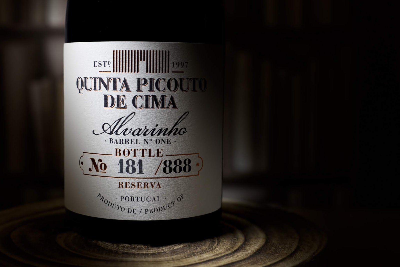 葡萄酒包装设计复古田园风格(图2)