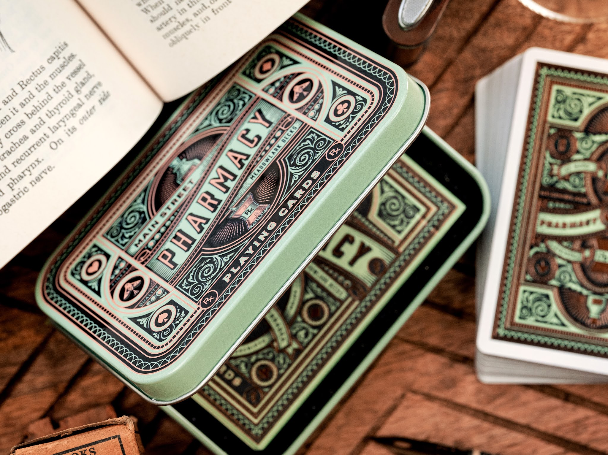 扑克牌设计的像艺术品(图11)