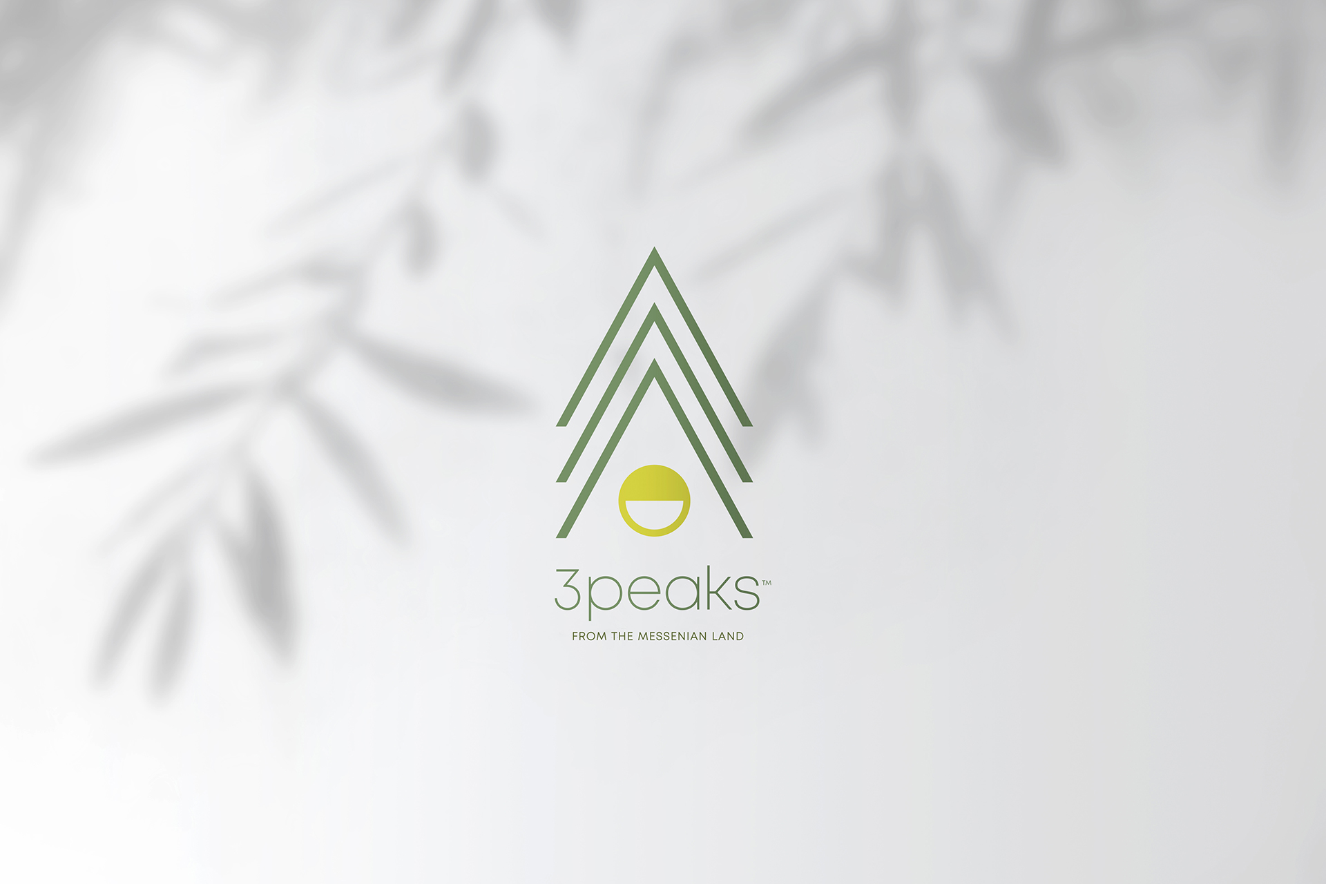 产自希腊的3 Peaks 特级初榨橄榄油包装设计(图2)