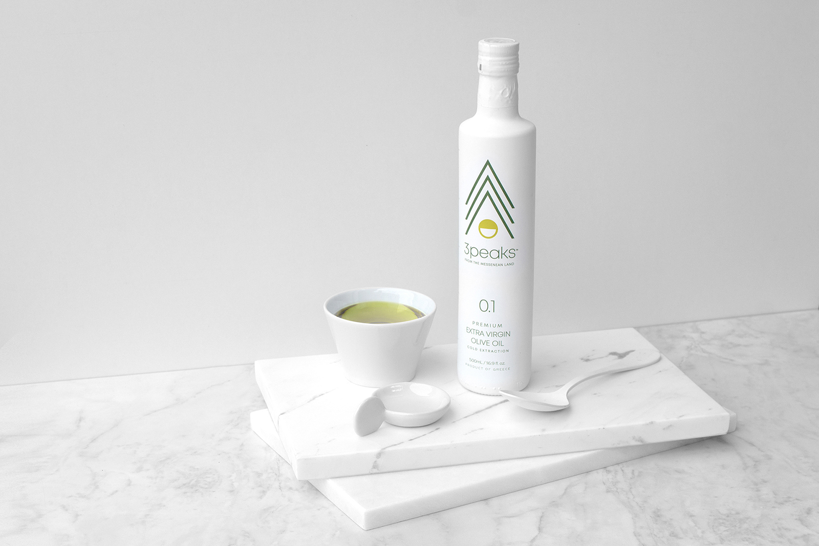 产自希腊的3 Peaks 特级初榨橄榄油包装设计(图3)