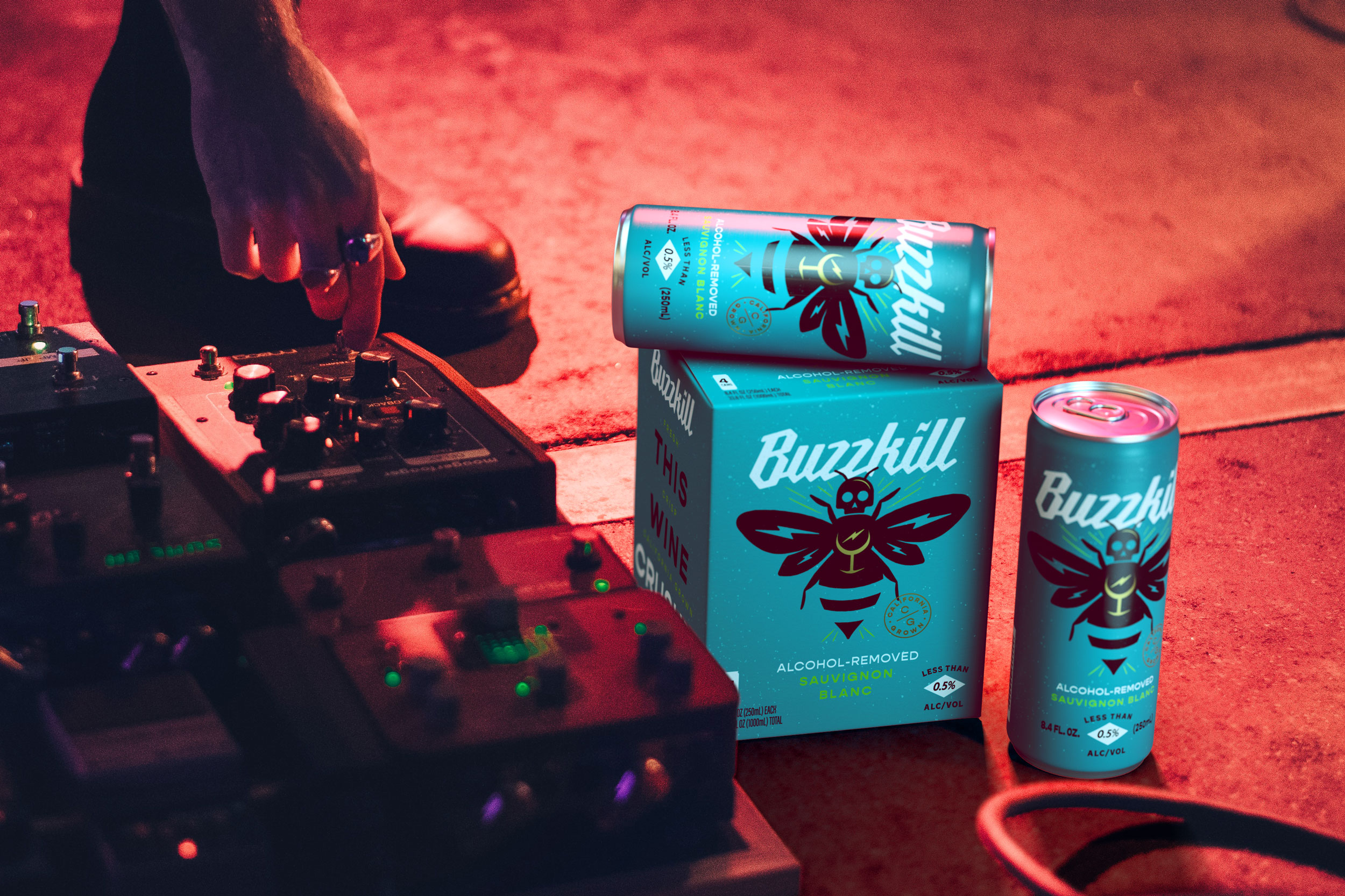 BUZZKILL葡萄酒品牌包装设计(图2)