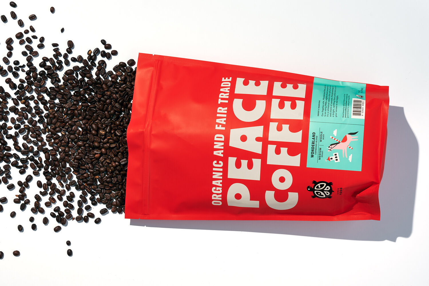 可爱有趣的咖啡豆包装这样设计(图2)