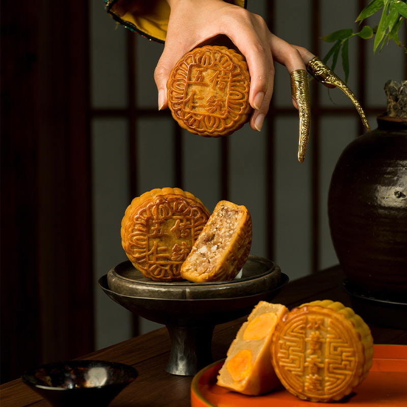 北京稻香村 三禾尊礼月饼礼盒 12饼9味 1.12kg包装礼盒产品包装创意设计欣赏(图5)