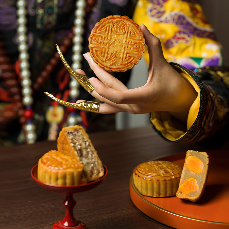 北京稻香村 福映月月饼 8饼8味包装礼盒产品包装创意设计欣赏(图2)