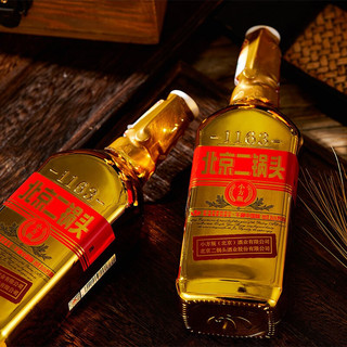 创意酒包装设计永丰牌北京二锅头金标出口小方瓶清香型白酒瓶整箱装产品包装设计欣赏(图5)