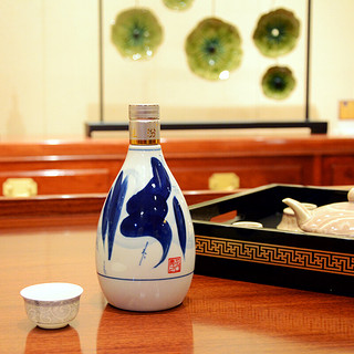 创意酒包装设计青花20 53%vol 清香型白酒 375ml＊6瓶 整箱装产品包装设计欣赏(图4)