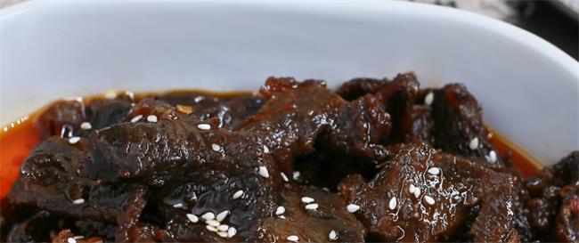 糯娃·辣上瘾品牌logo与食品包装设计欣赏(图4)