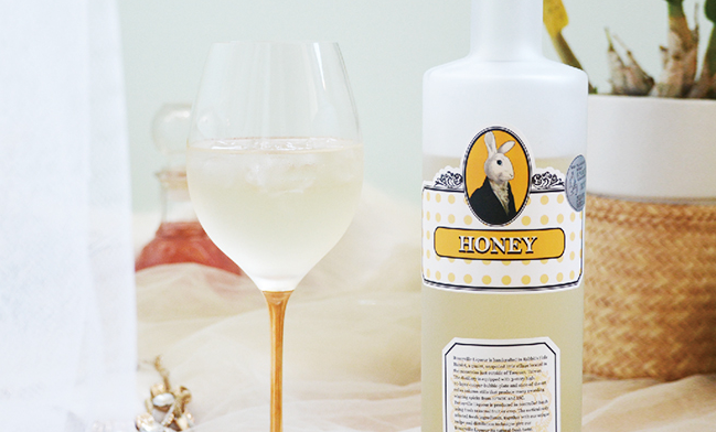 兔兔冷泉酒食品包装设计欣赏(图2)