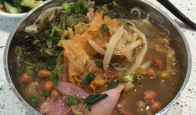 黄李记桂柳螺蛳粉 黄李记桂柳螺蛳粉食品包装设计欣赏(图2)